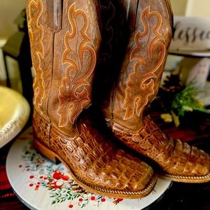 Boys size 6 ostrich boots